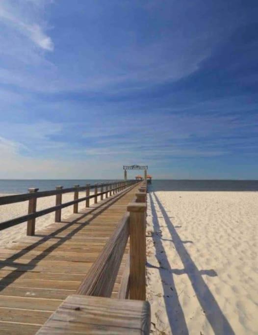 Biloxi Waterfront House View Of Bayou With Fishing Villa Exterior photo